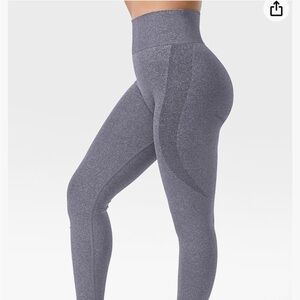 Purple/grey leggings